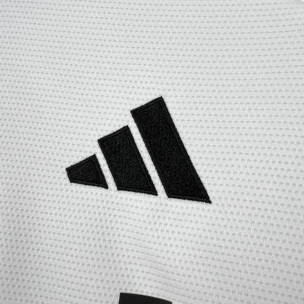 25-26 Beşiktaş JK Home Shirt Football Apparels 1