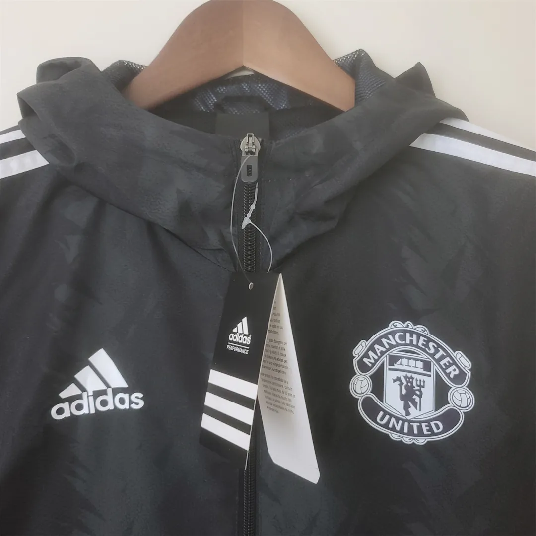 22-23 Manchester United Windbreaker Black 4