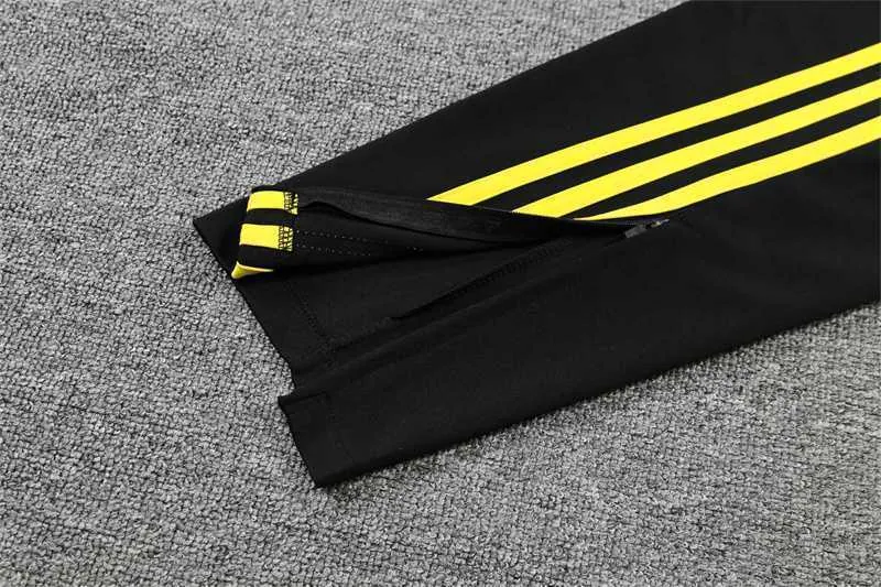 Manchester United Polo black and yellow-three sides 3