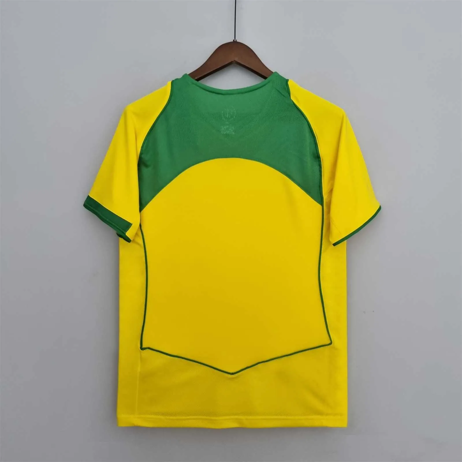 2004 Brazil home 8