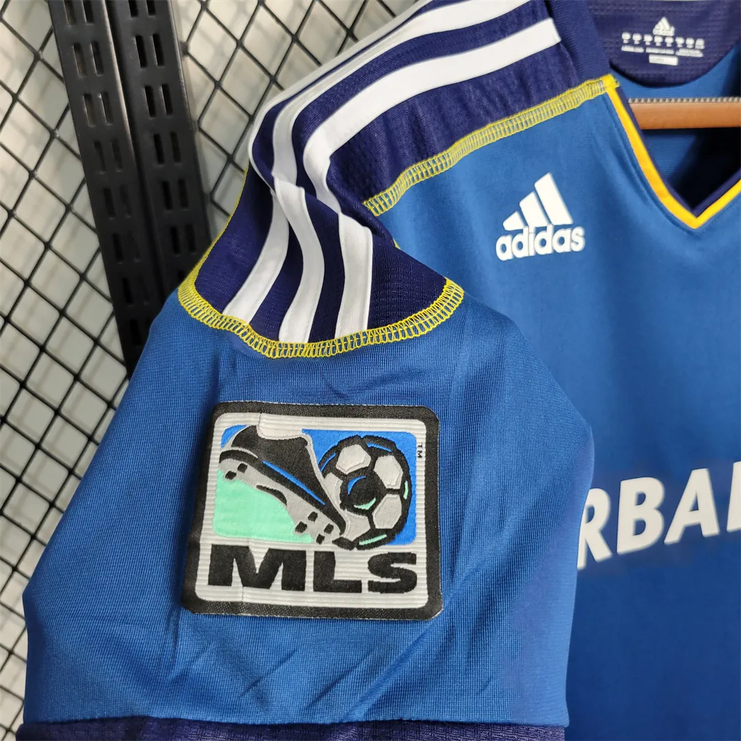 11-12 Galaxy away 3