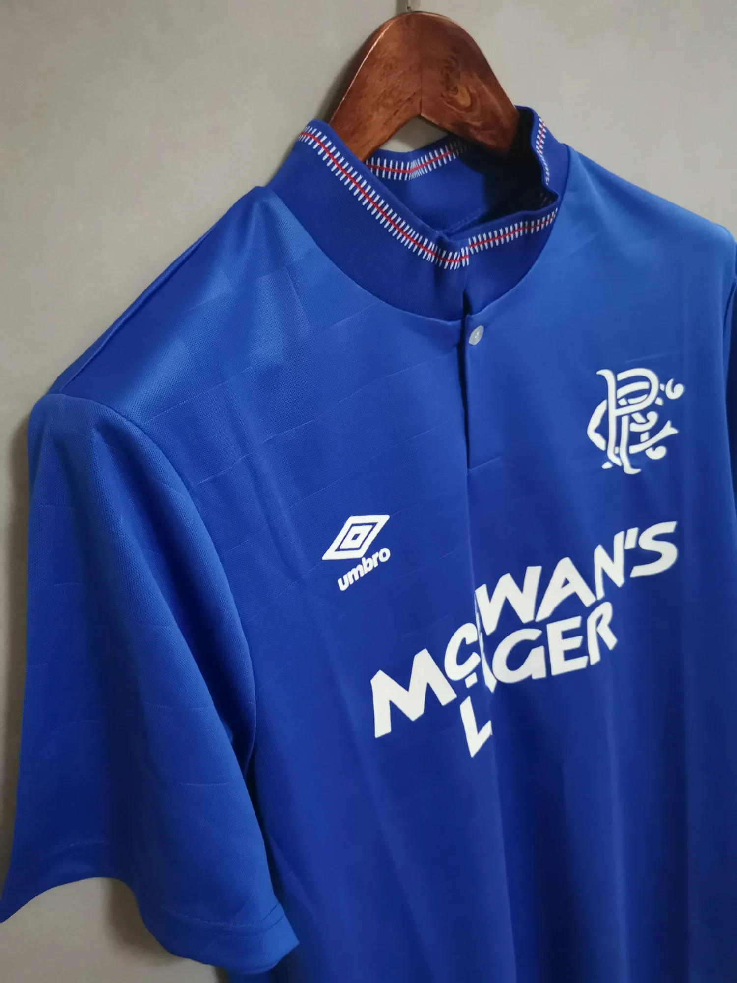87-90 Rangers home 3