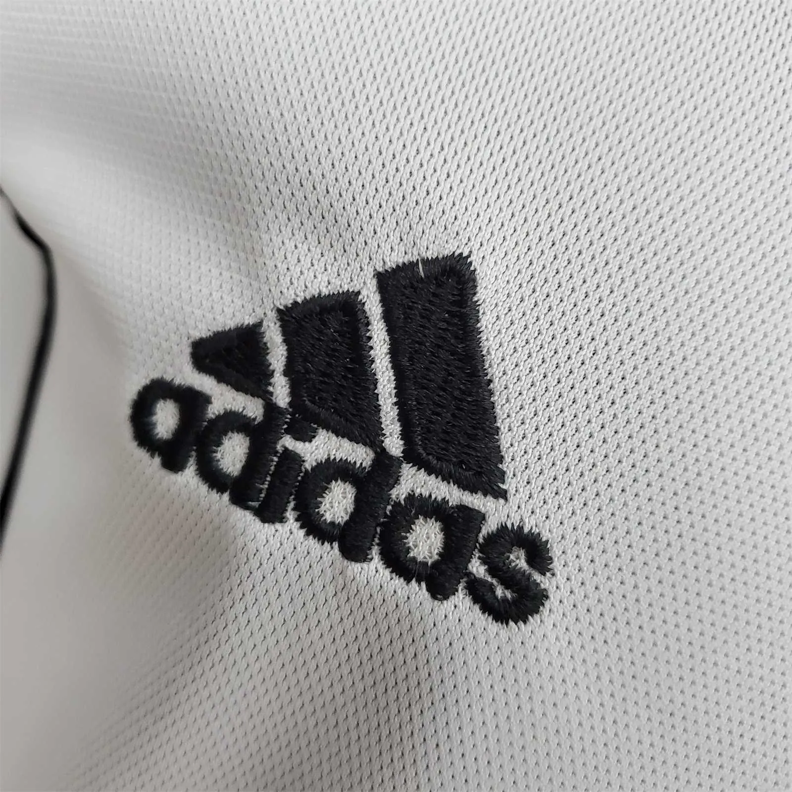 22-23 Colo-Colo home kids kit 6