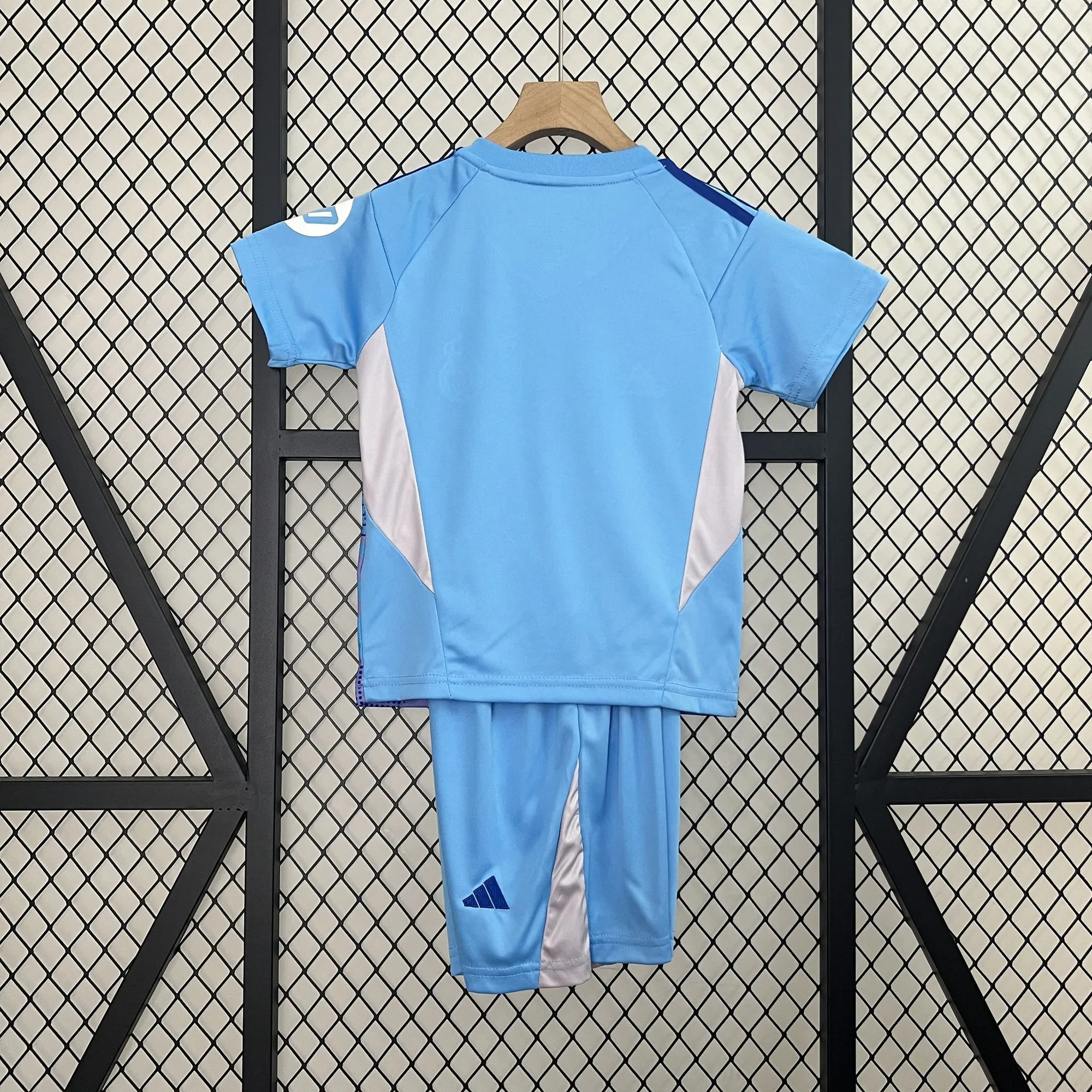 24-25 Real Madrid Goalkeeper Kid Kits Blue Youth Apparels AAAAJersey Supplier Yupoo 7