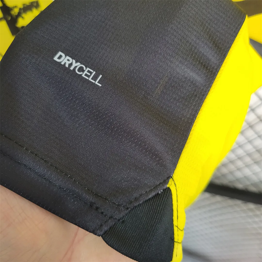 23-24 Dortmund home 3