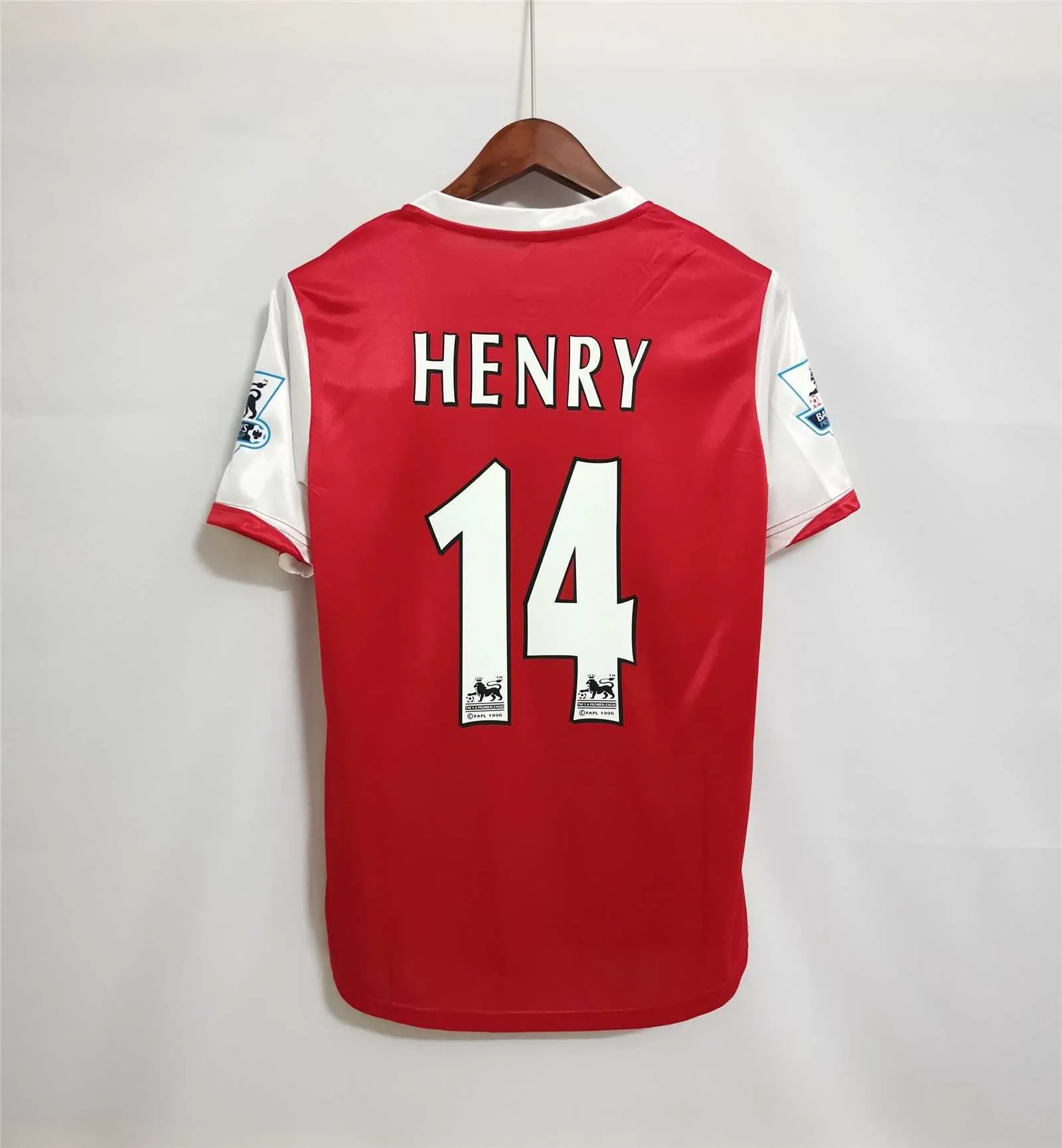 06-07 Arsenal home red 7