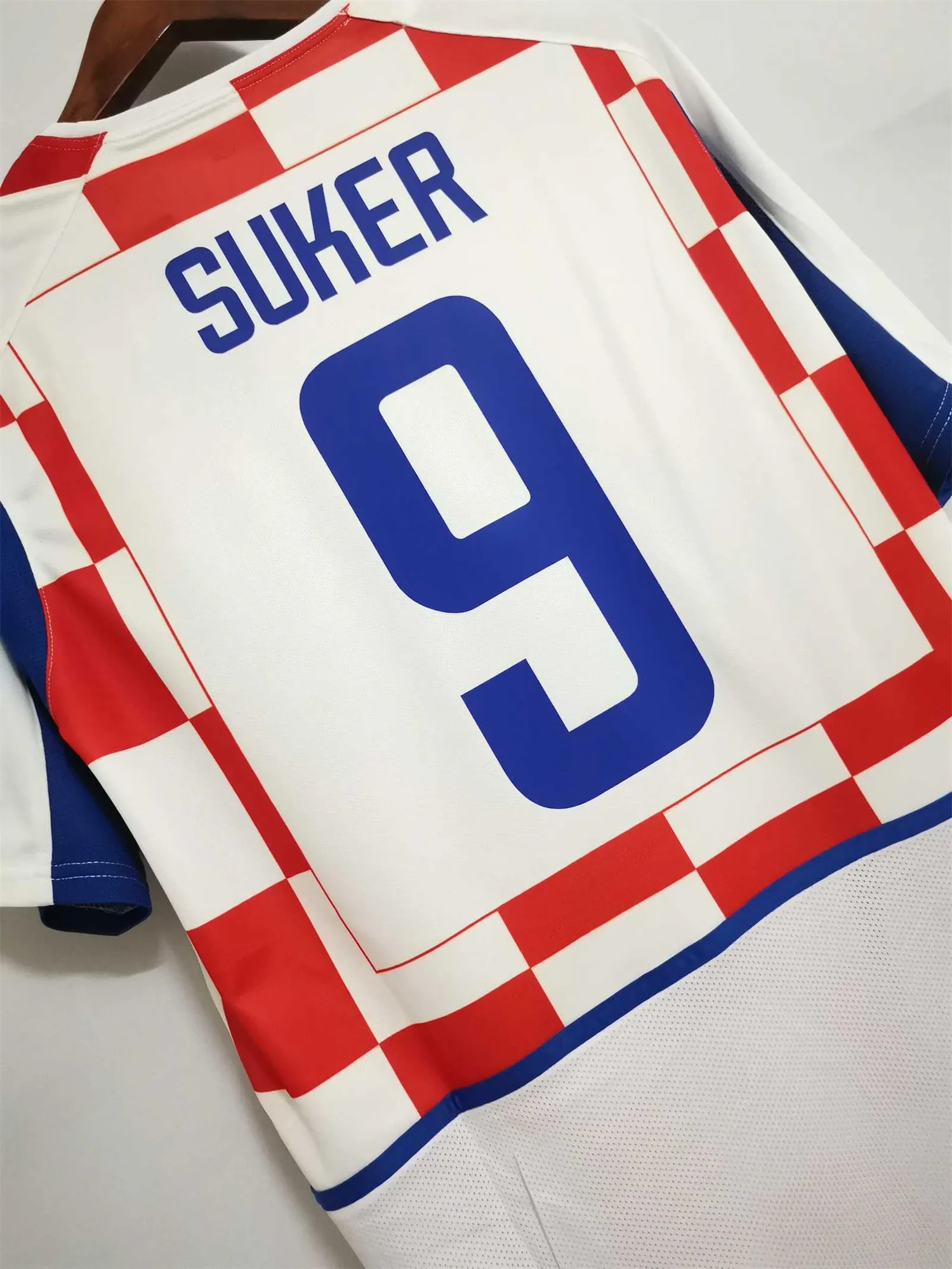 2002 Croatia home 5