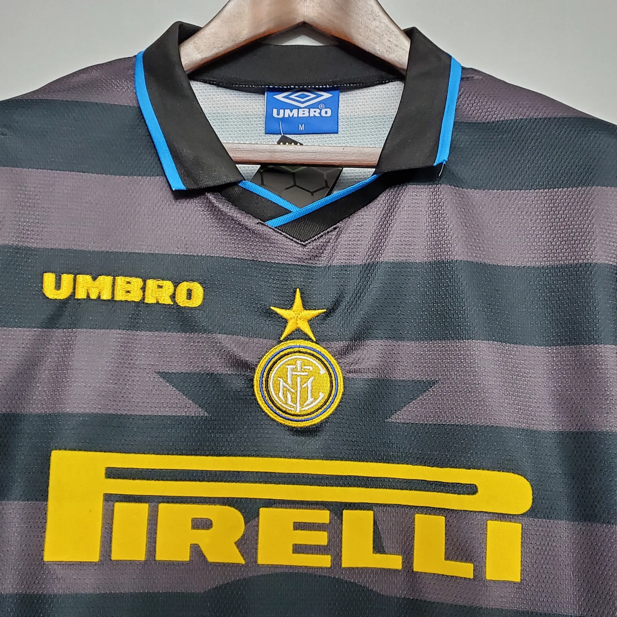 97-98 Inter Milan away - 10 9