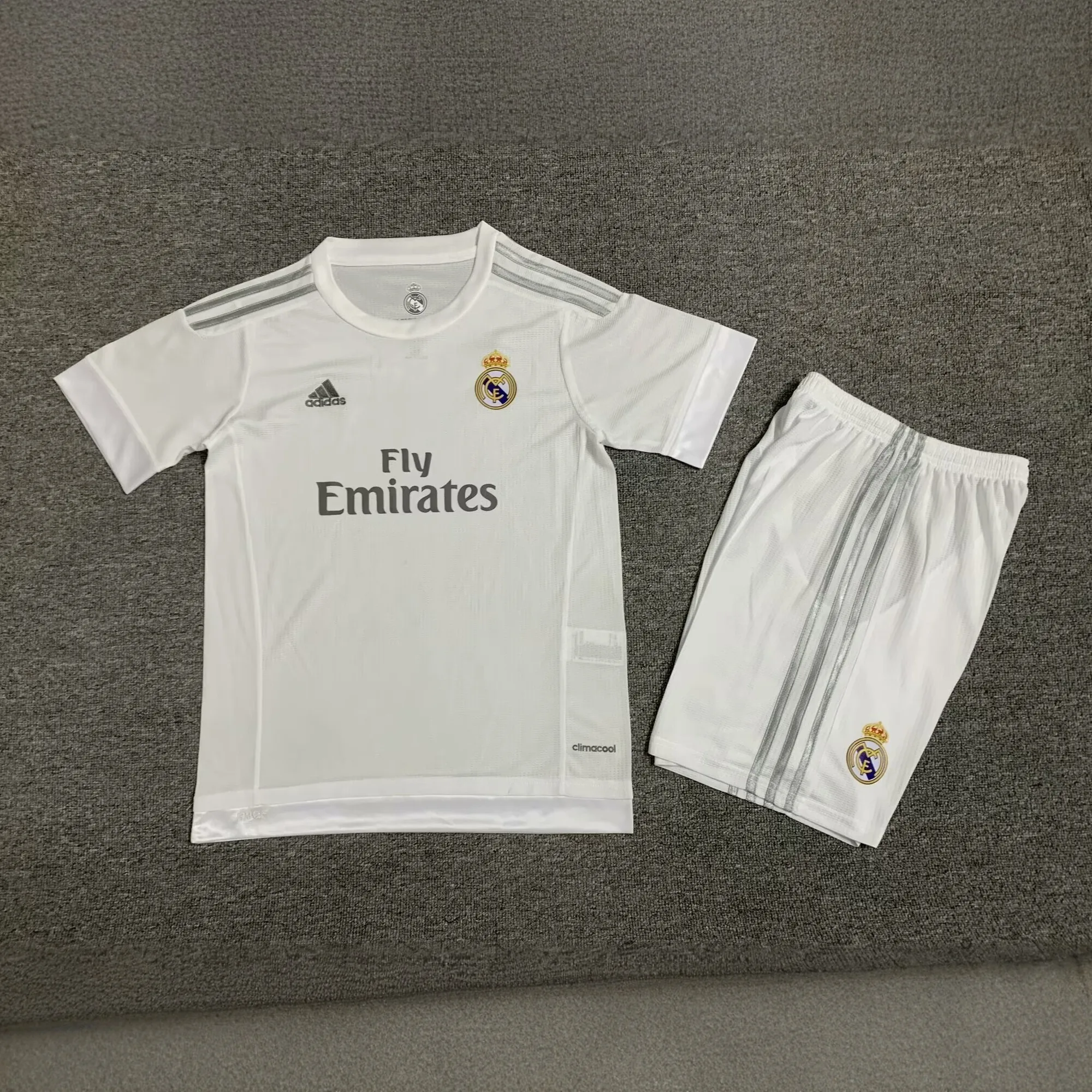 15-16 Real Madrid Home Retro Kids Kits Children Sets Football AAAAJerseys Yupoo 9