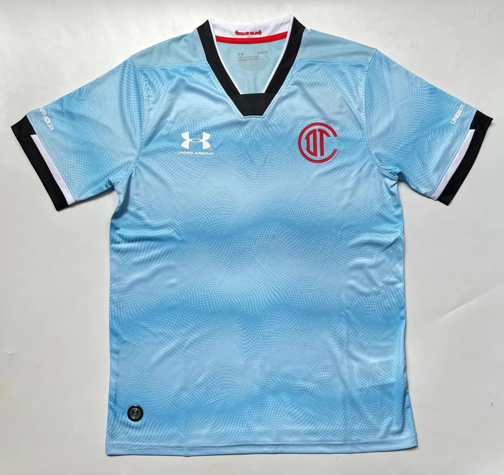22-23 Toluca third away 5