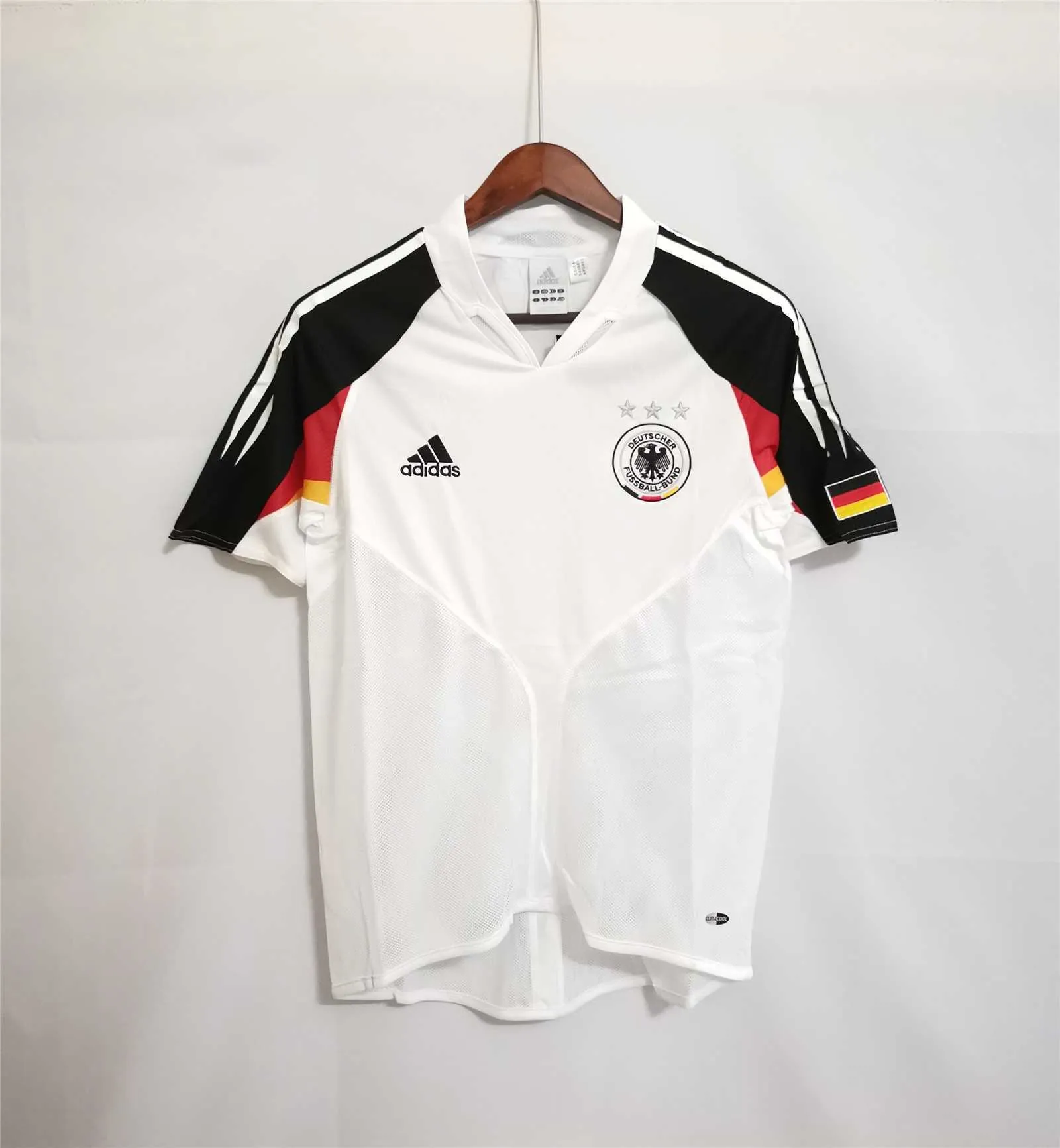 2004 Germany home white 11
