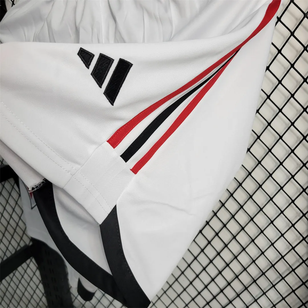 23-24 Sao Paulo home Shorts 1