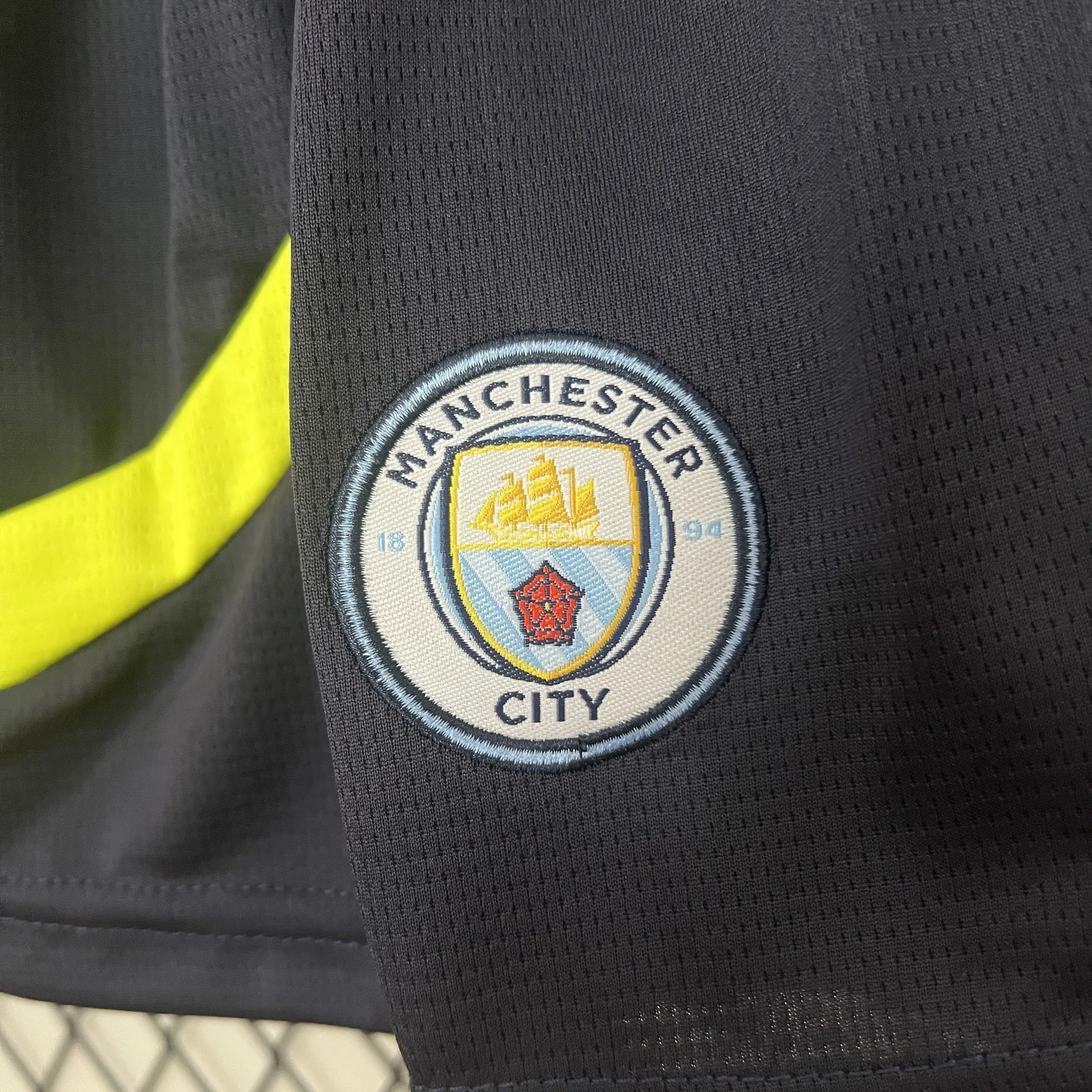 24-25 Manchester City Away Kid Kits Youth Apparels AAAAJersey Supplier Yupoo 1