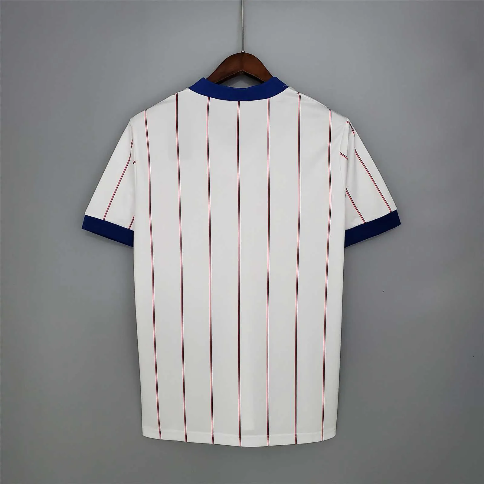 82-83 Rangers away 3