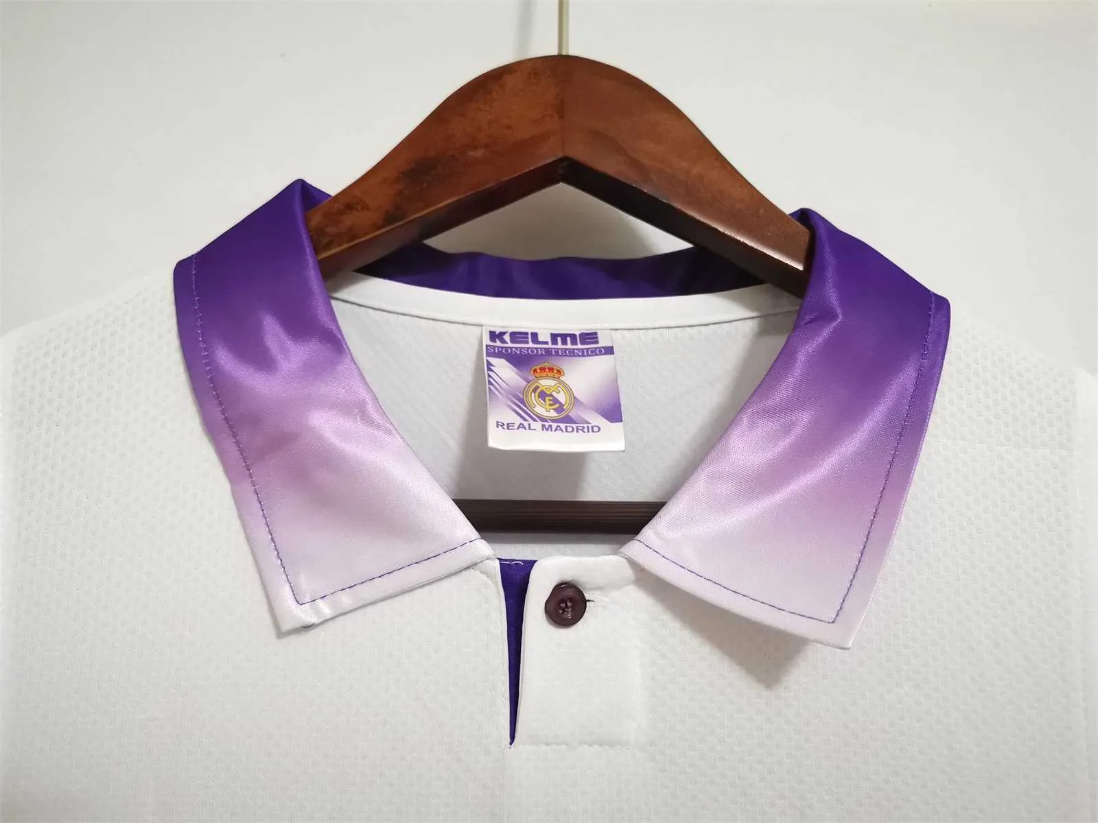 97-98 Real Madrid home champions league white champions 10