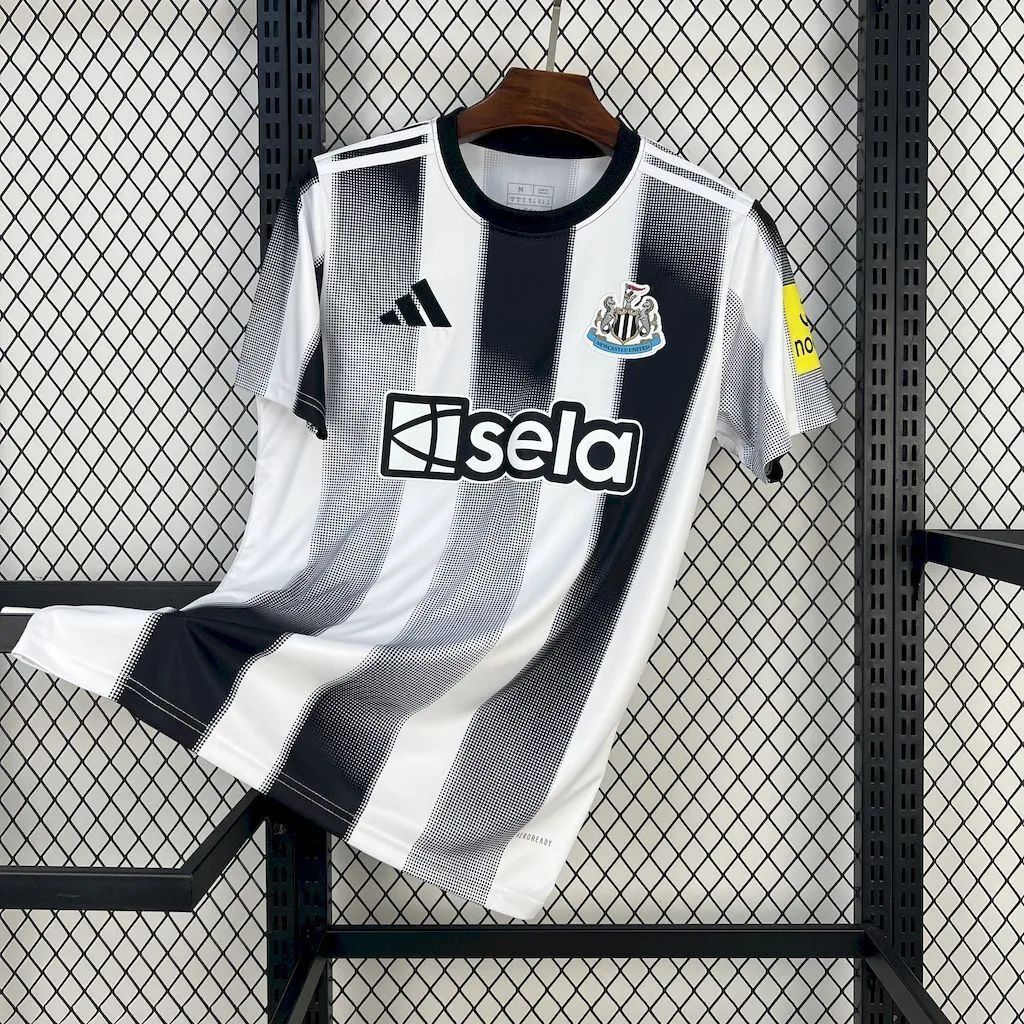 25-26 Newcastle Home Kit Football T-Shirt AAAAJersey Yupoo 7