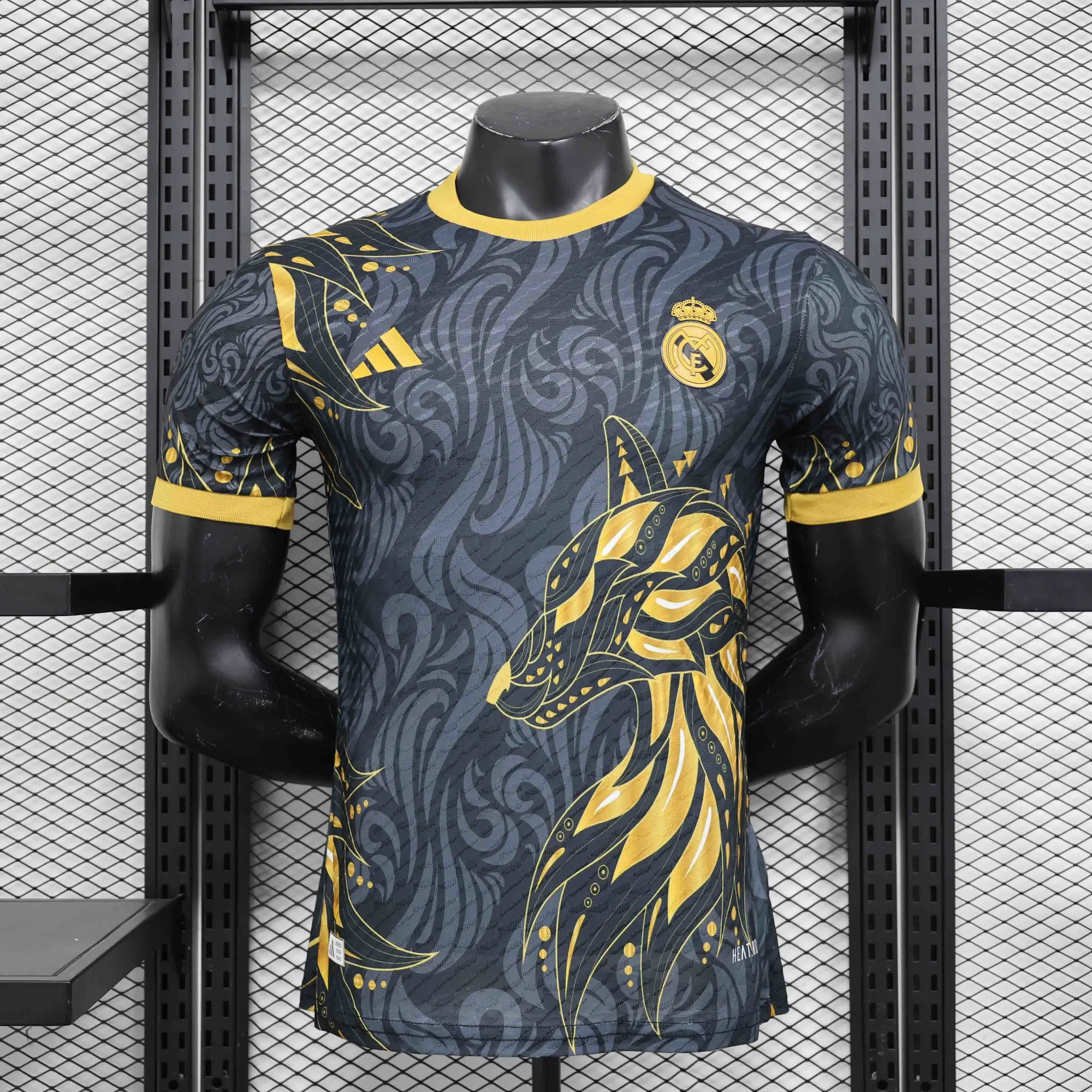 24-25 Real Madrid Black&Golden Special Edition Player Version Shirt Soccer AAAAJersey Yupoo 3