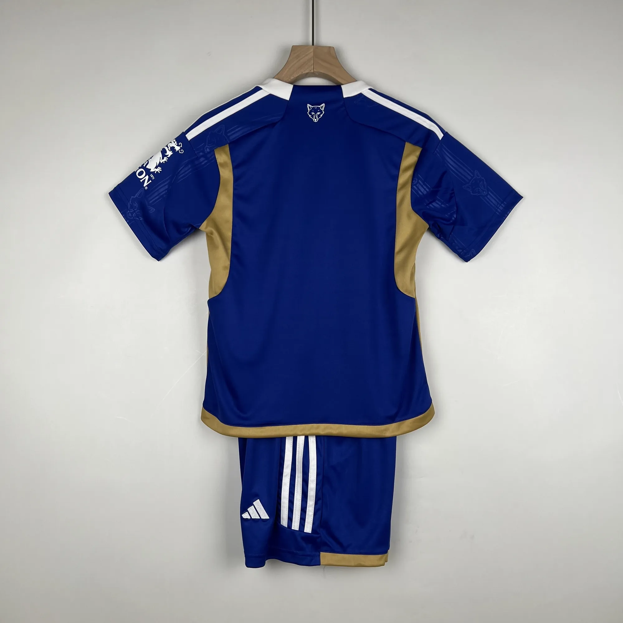 23-24 Kids Leicester City home size 16-28 8