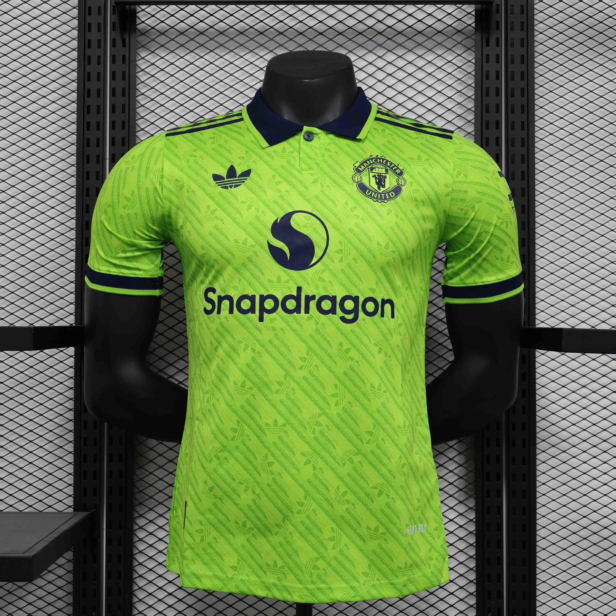 24-25 Manchester United Green Special Edition Player Version Shirt AAAAJersey Supplier Yupoo 3