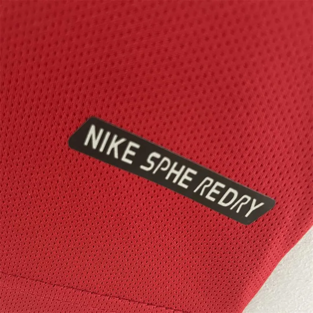 2006 Portugal home 7