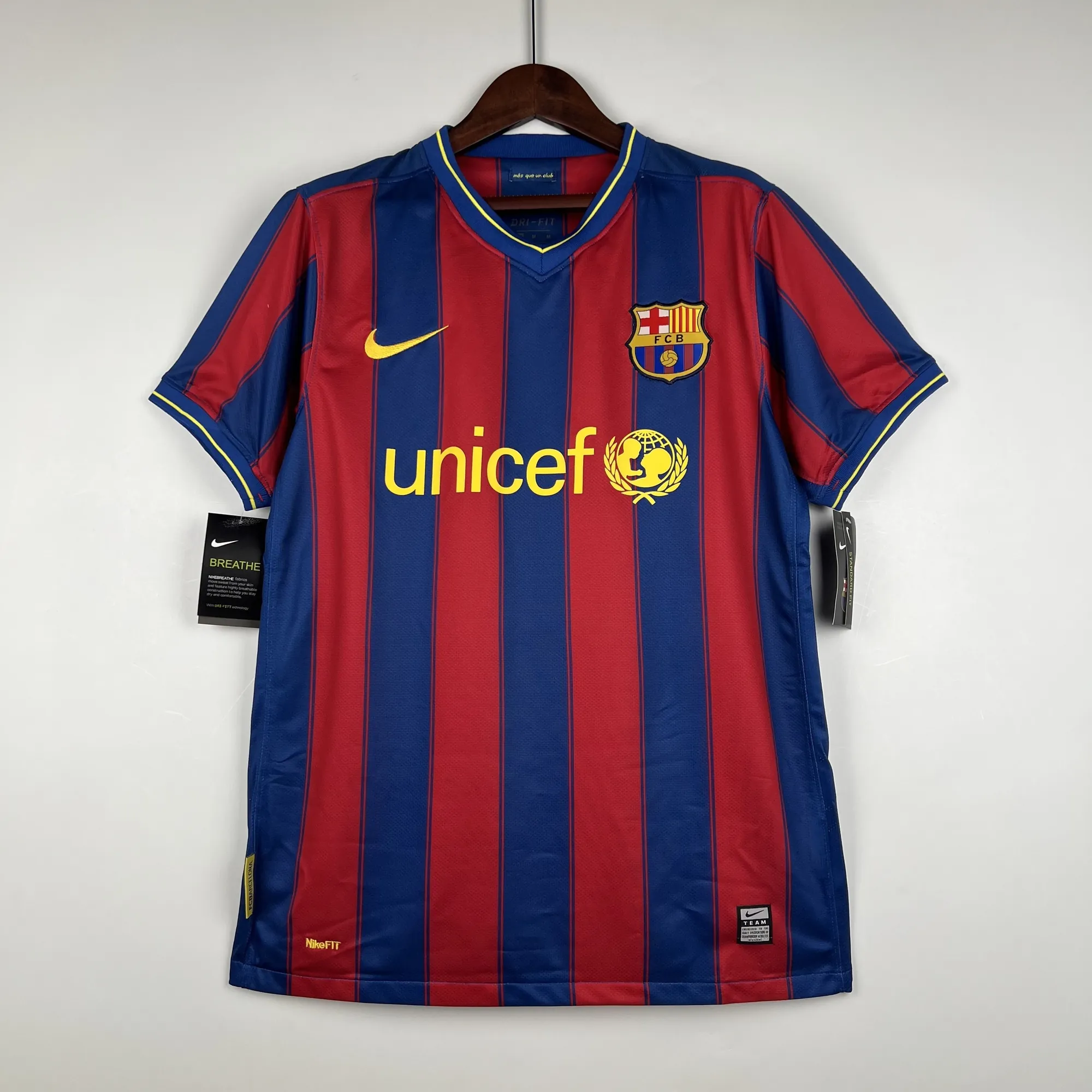 09-10 Retro Barcelona Home S-XXL 10