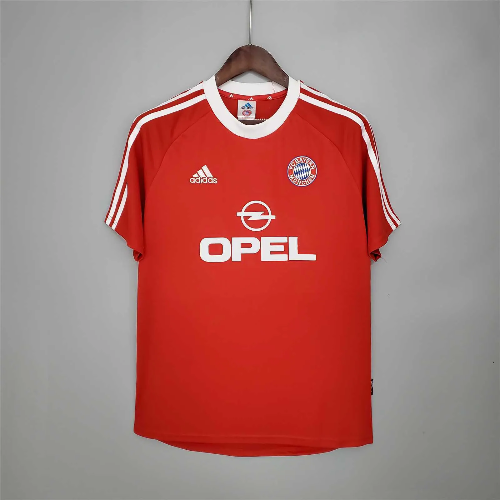 00-01 Bayern Munich home 8