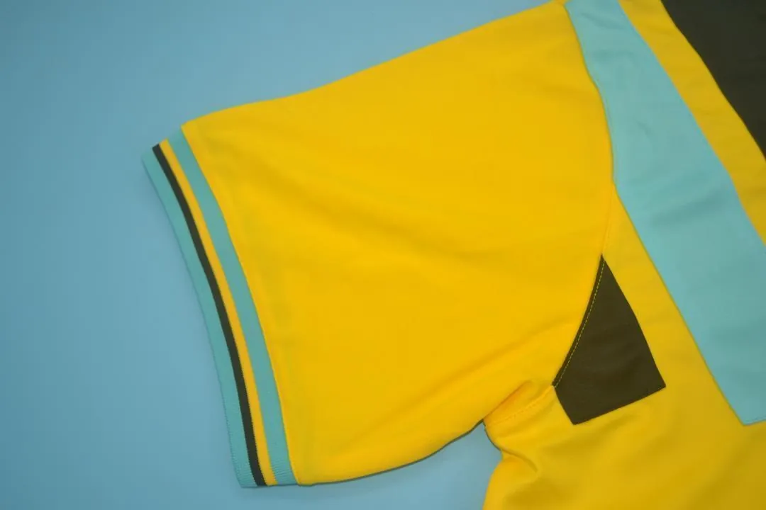 93-94 Bayern Munich away yellow 11