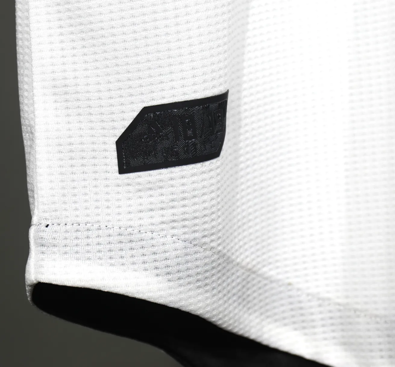 18-19 Real Madrid Home Retro Kit Vintage Player Version Sino Shirt AAAAJersey Dropship Yupoo 4