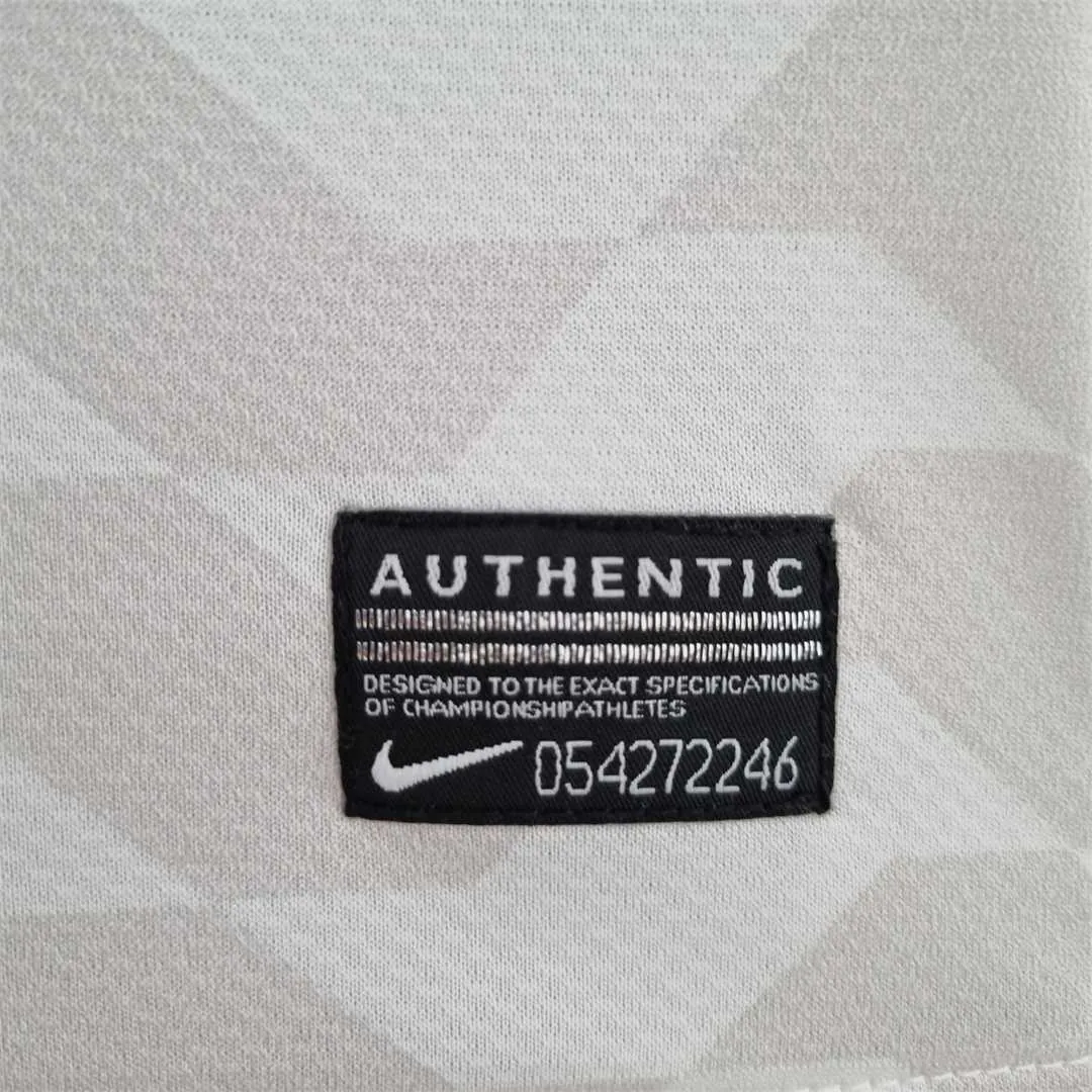 2012 Corinthians home 2