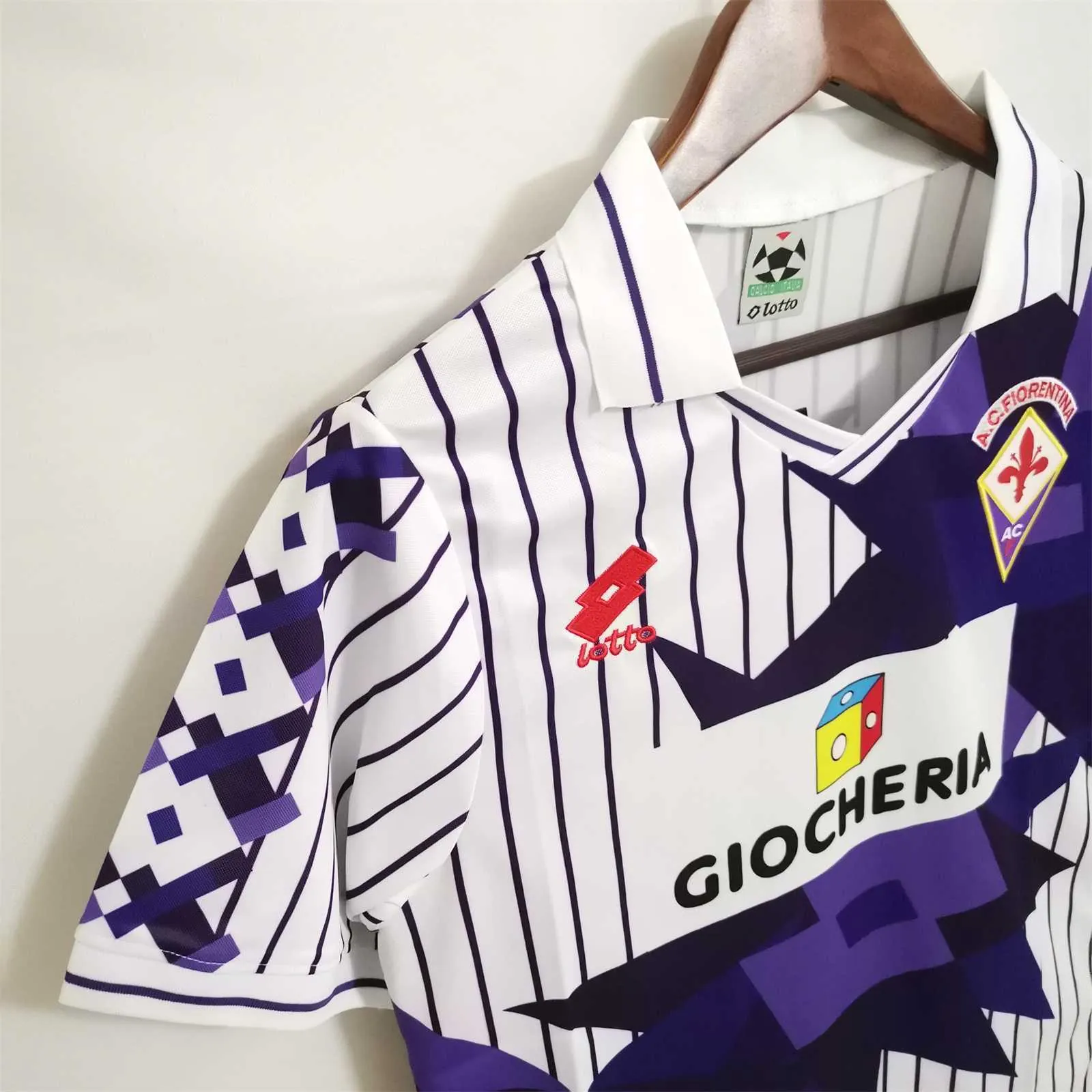 91-92 Fiorentina away 6