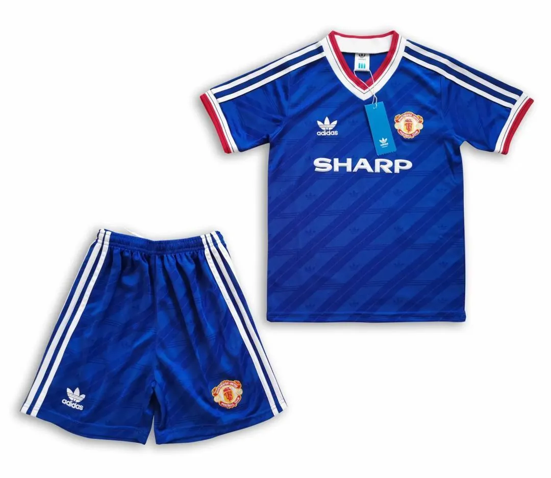 86-88 Manchester United blue away kid kits 6