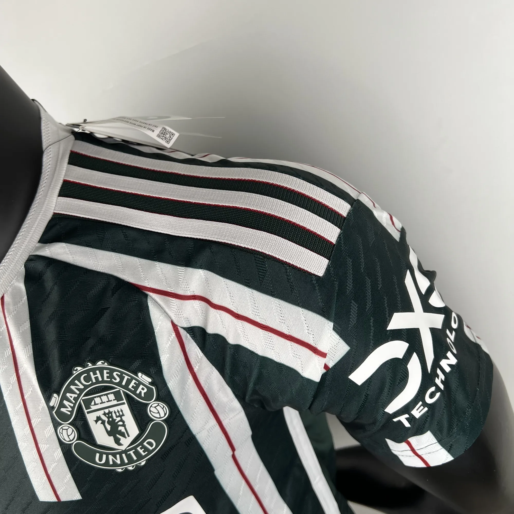 23-24 Manchester United away player version 1