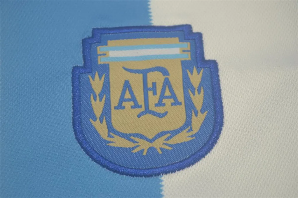 1986 Argentina home kid kits 10