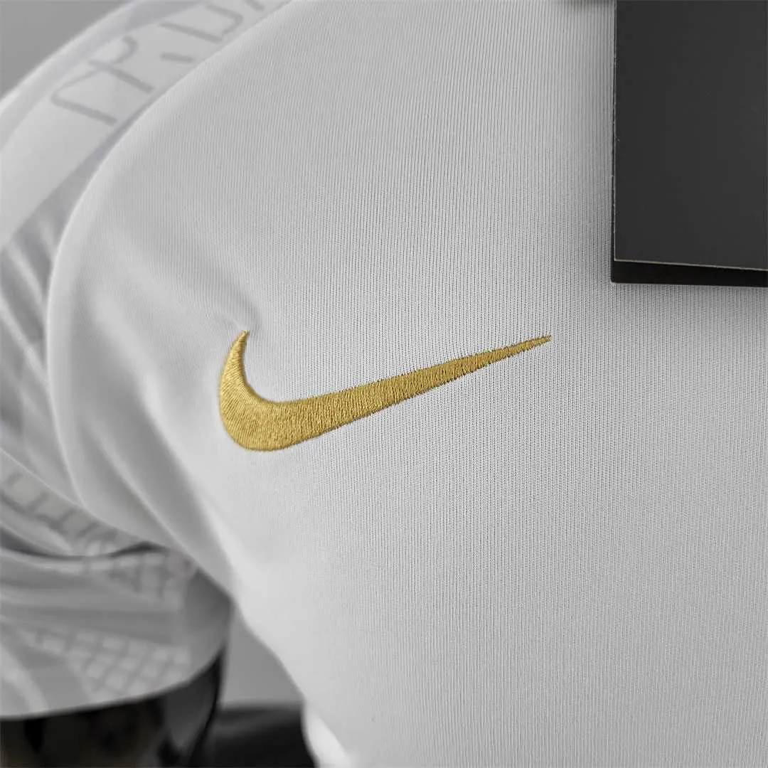 2022 France white POLO 1