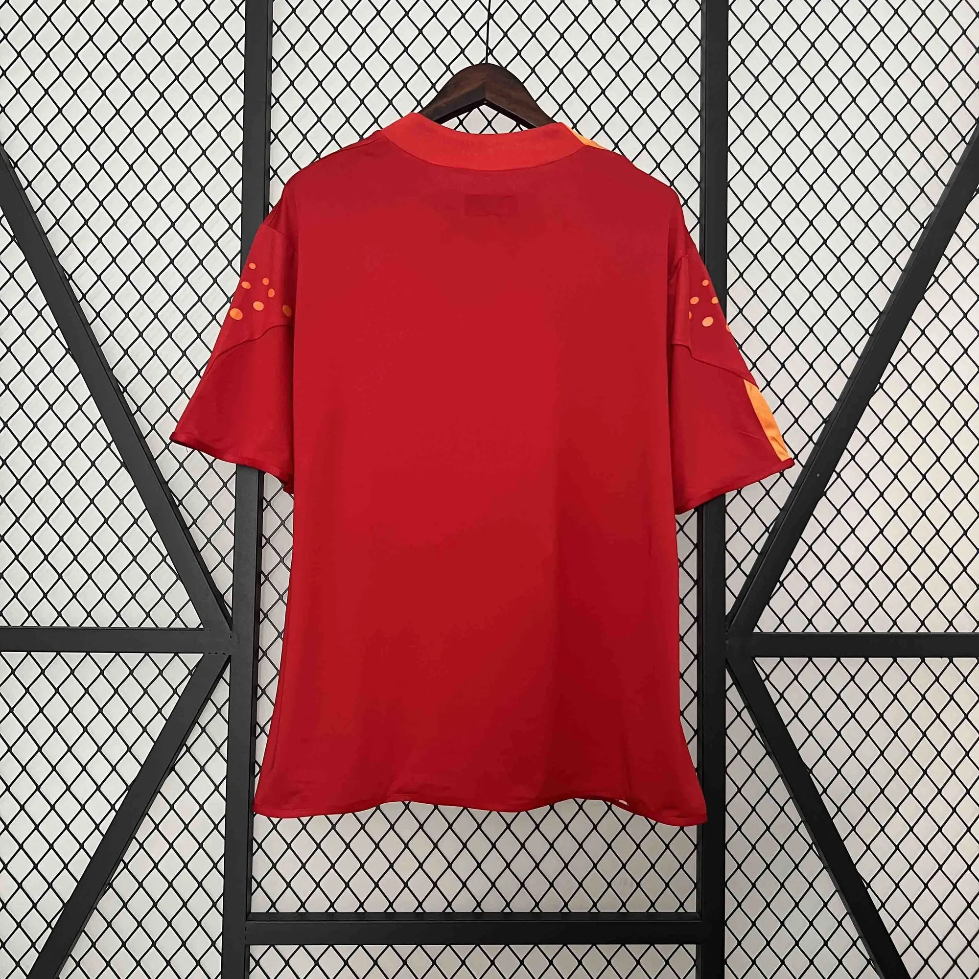 04-05 Roma Home Retro Kit Football Apparel AAAAJerseys Dropshipping Yupoo 1