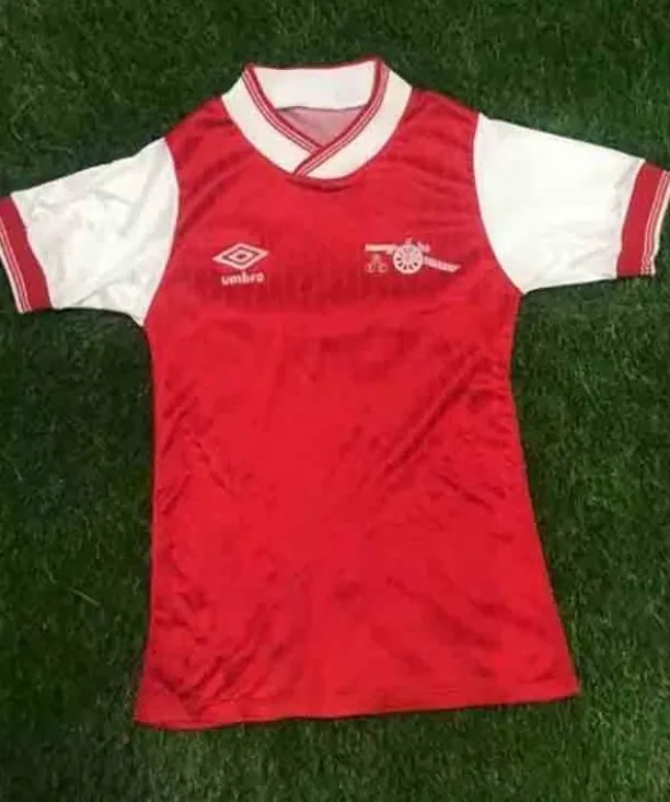 84-85 Arsenal home 2