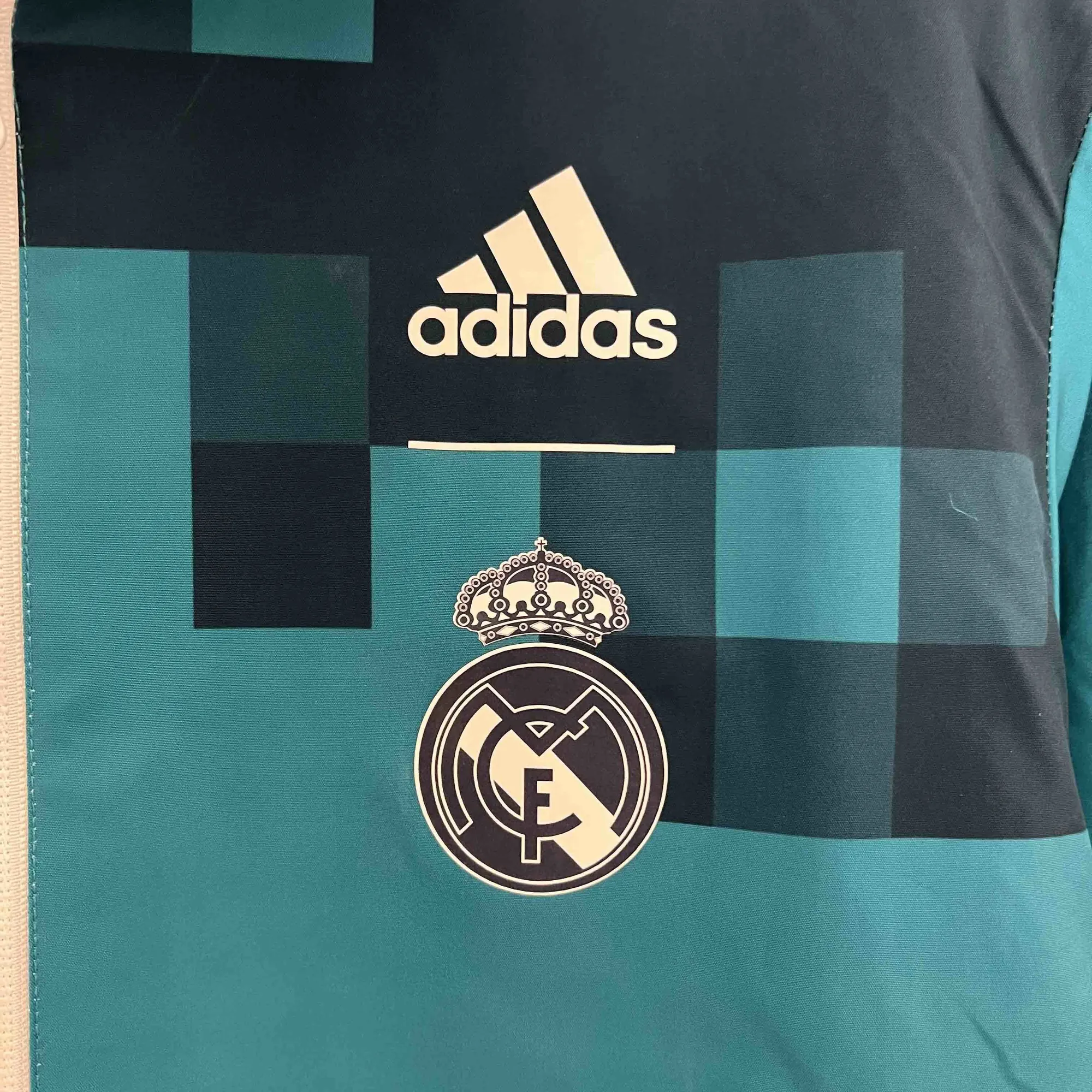 23-24 Real Madrid Trench Coat Reversible White&Blue Double-Sides Jacket AAAAJersey Yupoo 4
