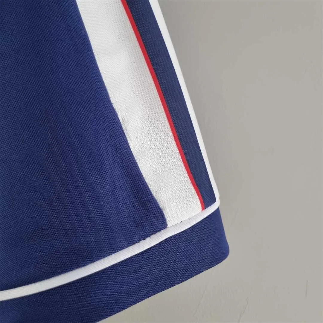 00-01 University of Chile home 6