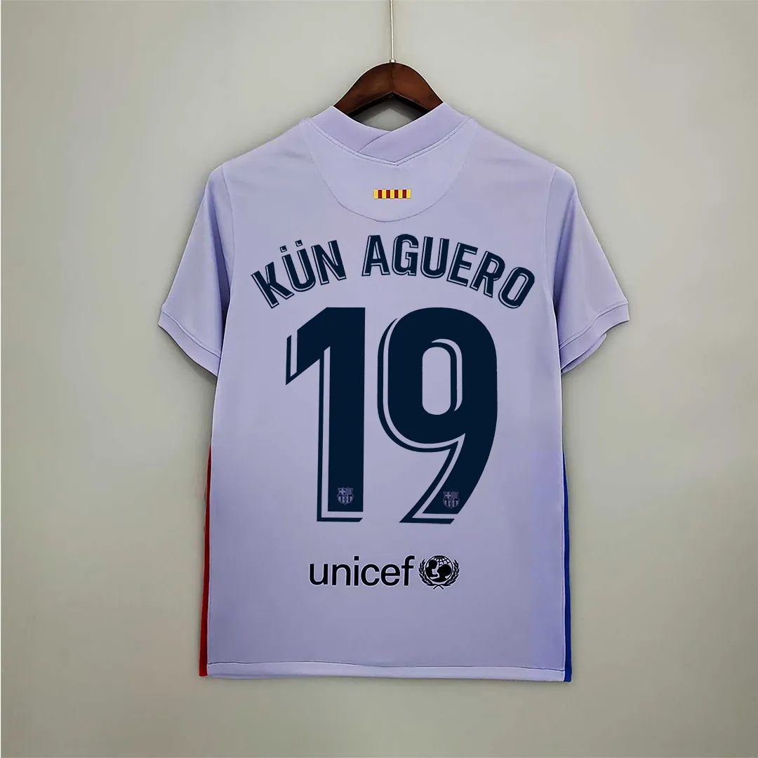 21-22 Barcelona away 12