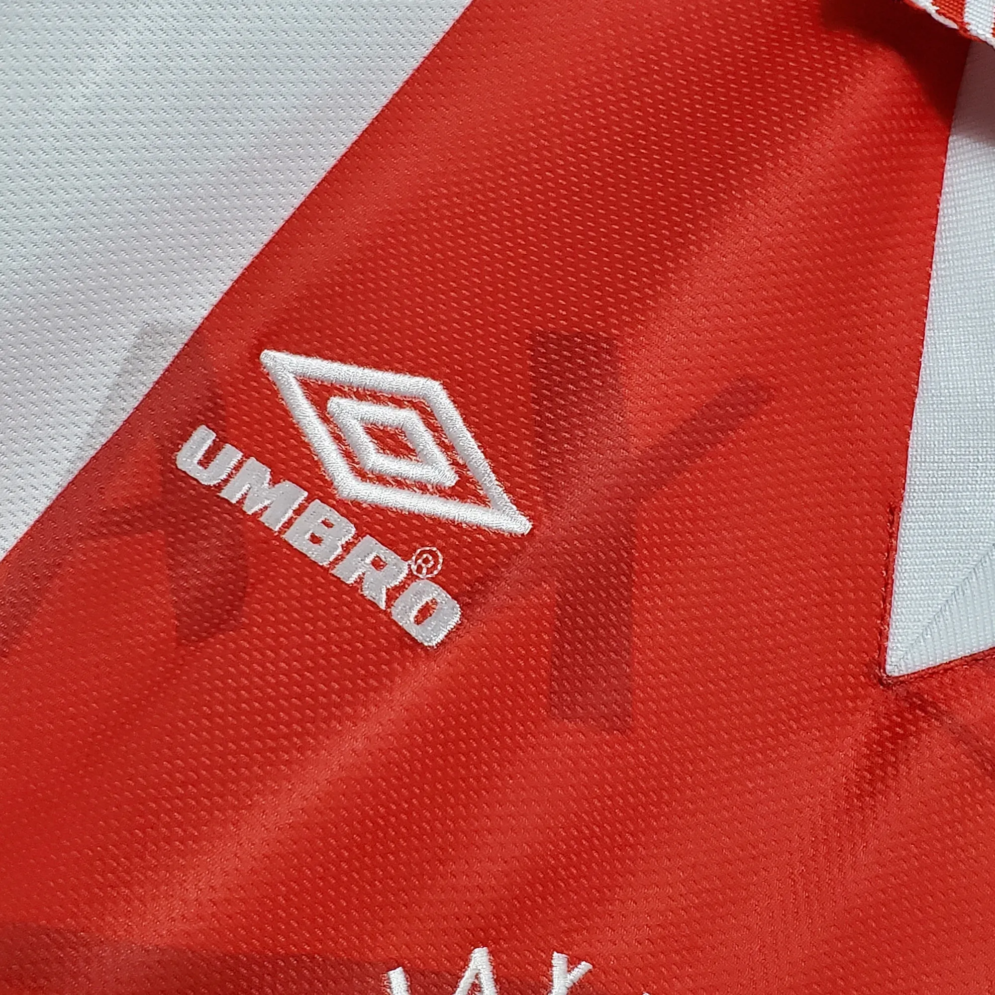 95-96 Ajax home 5