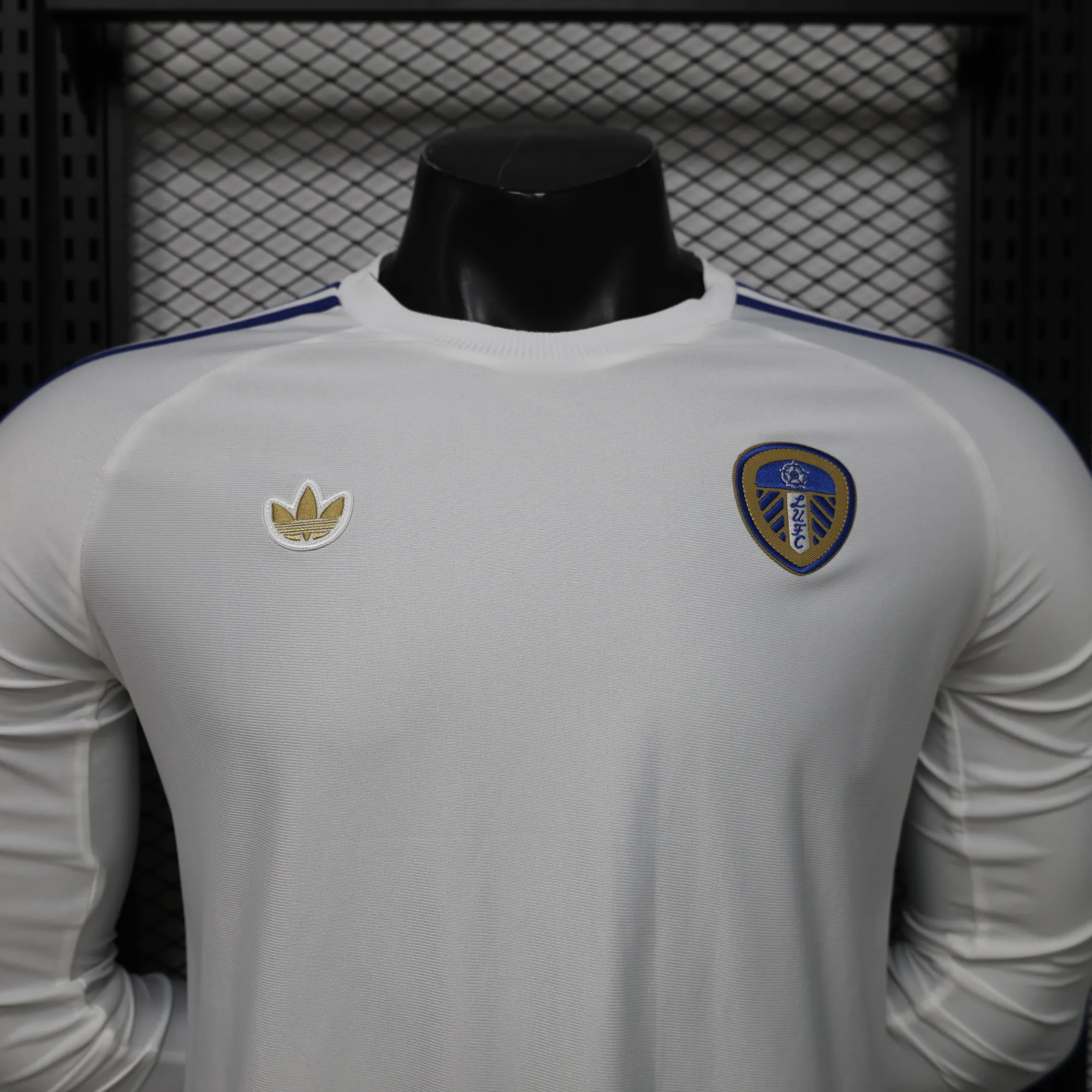 26-27 Leeds United Mens Retro Style Football Long Sleeve T-Shirt AAAAJersey Supply Yupoo 2