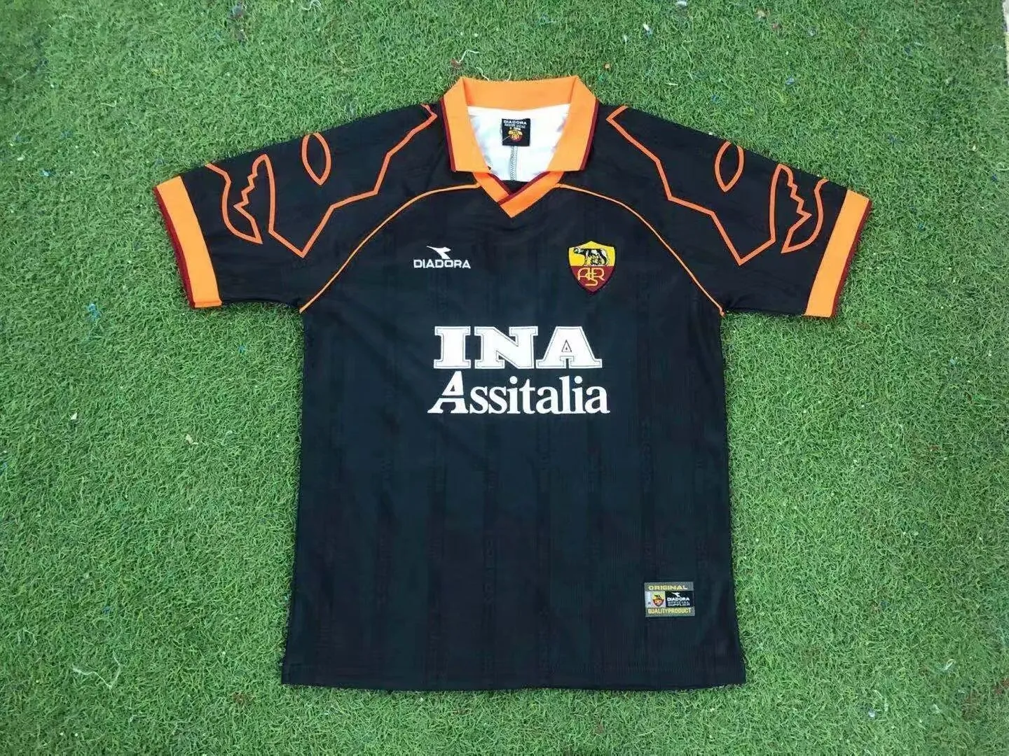 99-00 Roma away 2