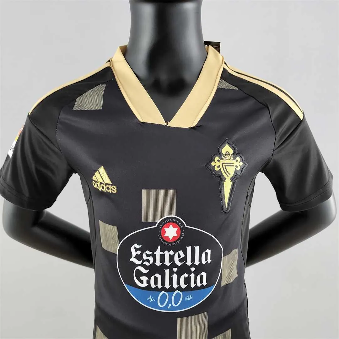 22-23 Celta away kids kit 1