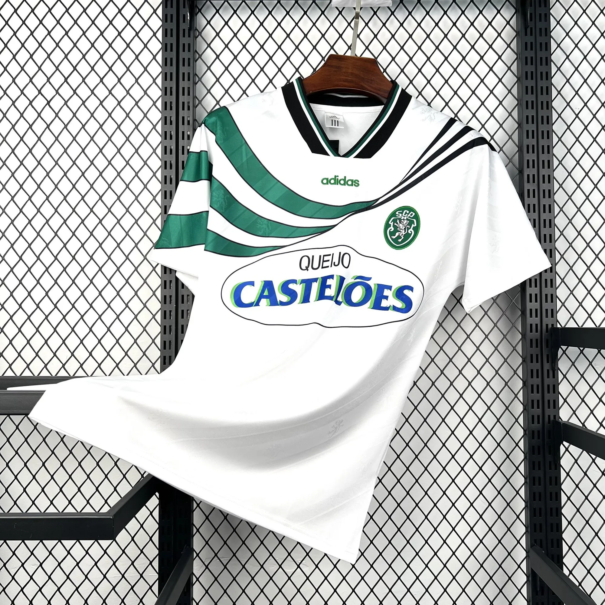 94-95 Sporting Home Football Retro Kit Vintage T-Shirt AAAAJersey Wholesale Yupoo 7 5
