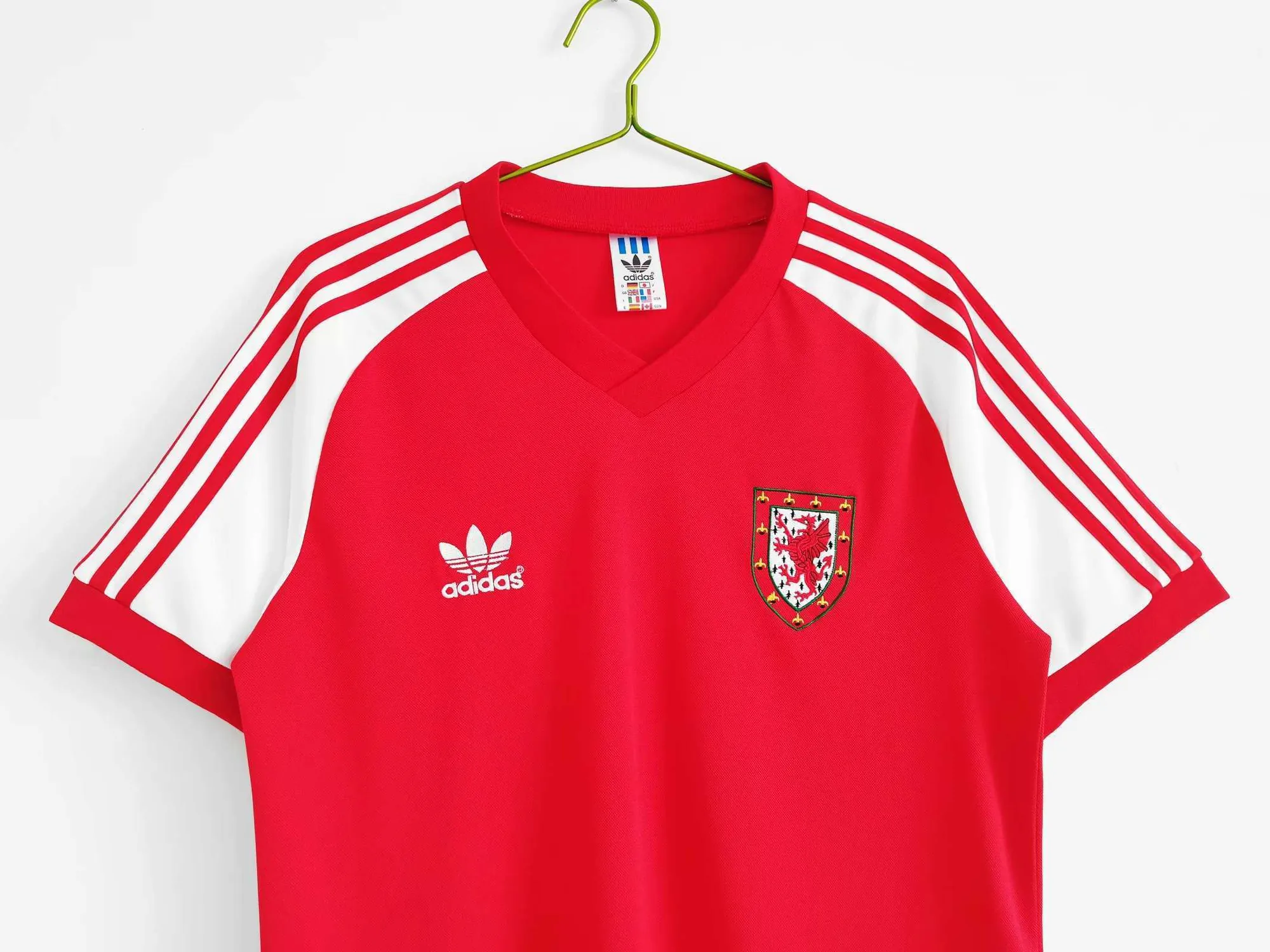 1982 Wales home 7