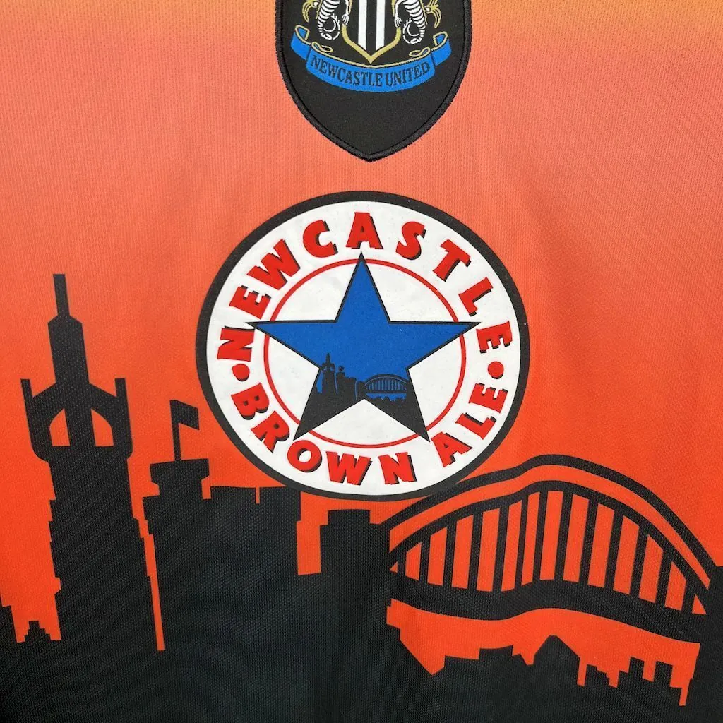 96-97 Newcastle Goalkeeper Retro Kit Long Sleeves Vintage Shirt AAAAJersey Supplier Yupoo 2