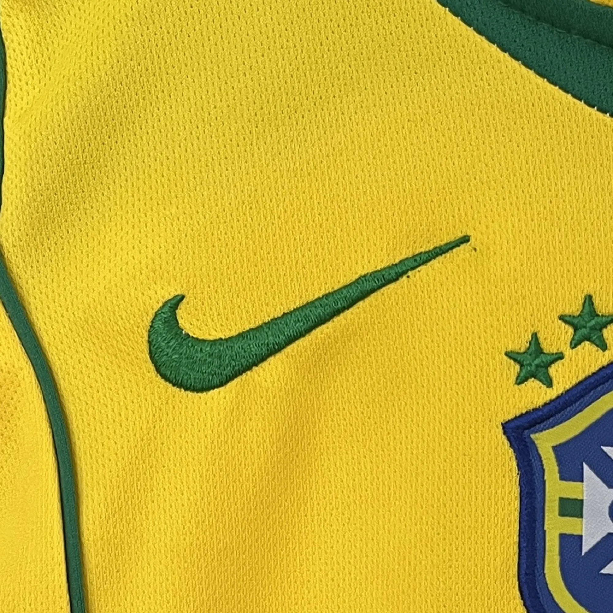 2004 Brazil Home Retro Kid Kits Youth Apparels AAAAJersey Wholesale Yupoo 7