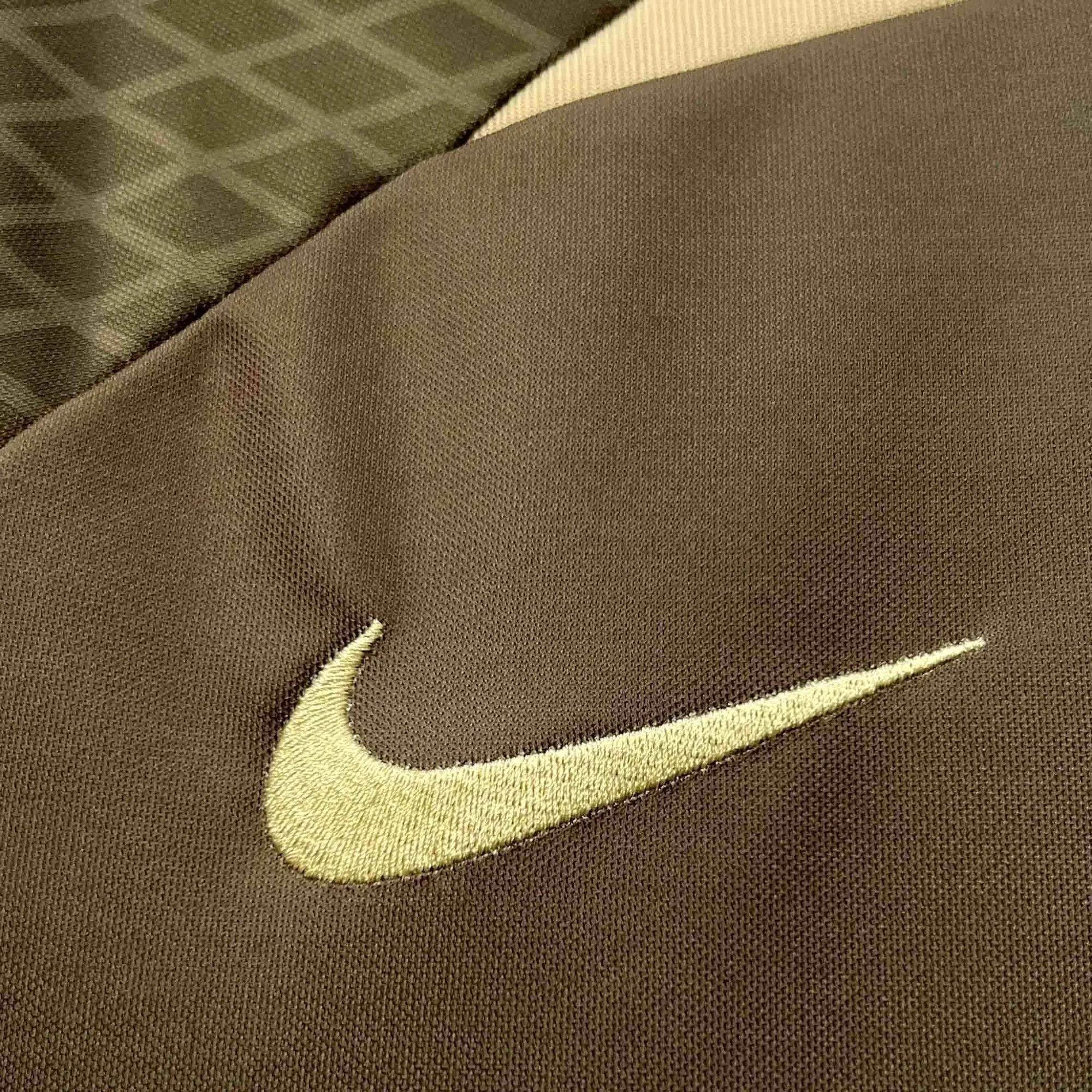 24-25 Corinthian Training Golden Shirt Best Jerseys Yupoo 4