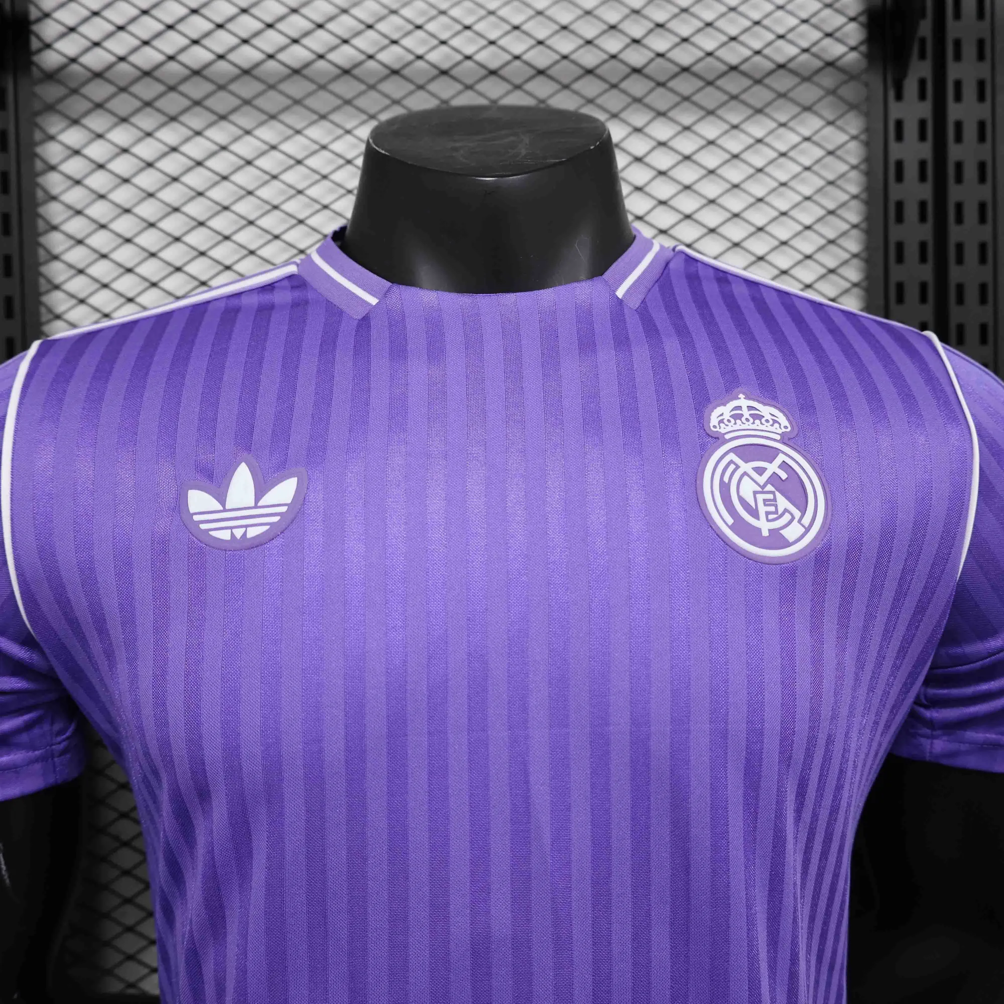 25-26 Real Madrid OG Special Edition Purple Player Version Shirt AAAAJersey Supplier Yupoo 2