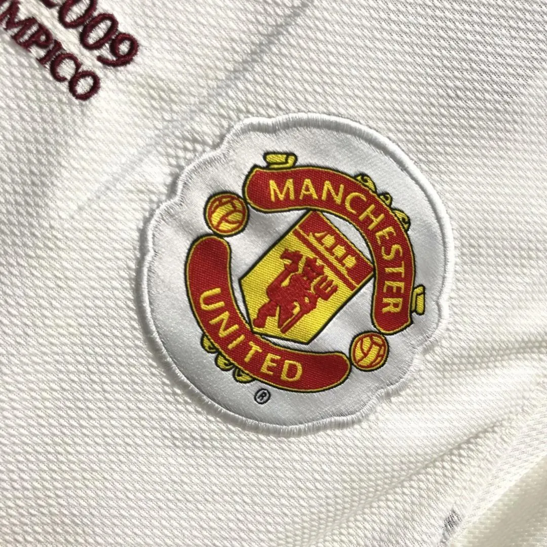 08-09 Manchester United away white UCL final long sleeve 10